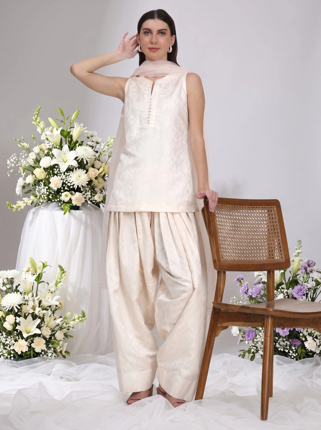 Nabia, Relaxed Fit  Kurta Indo western set (Oyster)