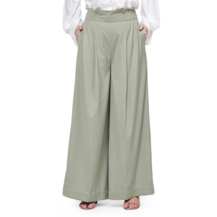 zeia, raynaldo trouser only