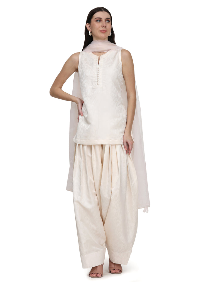 Nabia, Relaxed Fit  Kurta set (Cream)