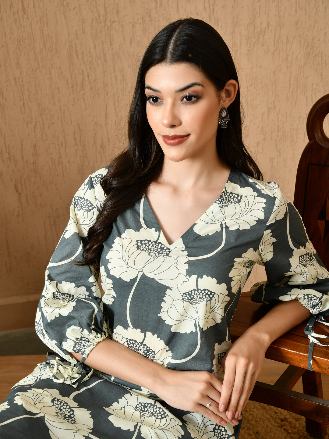 Tharia Regular Fit Floral Printed Cotton Kurta Set