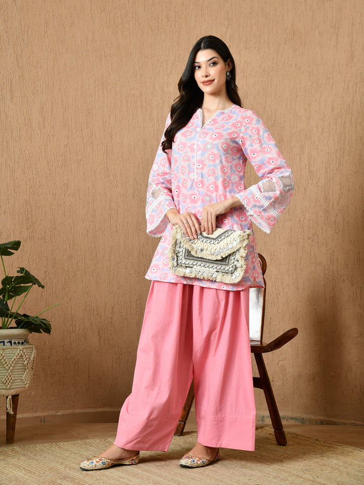 Paki Floral Printed Kurta Set (Pink)