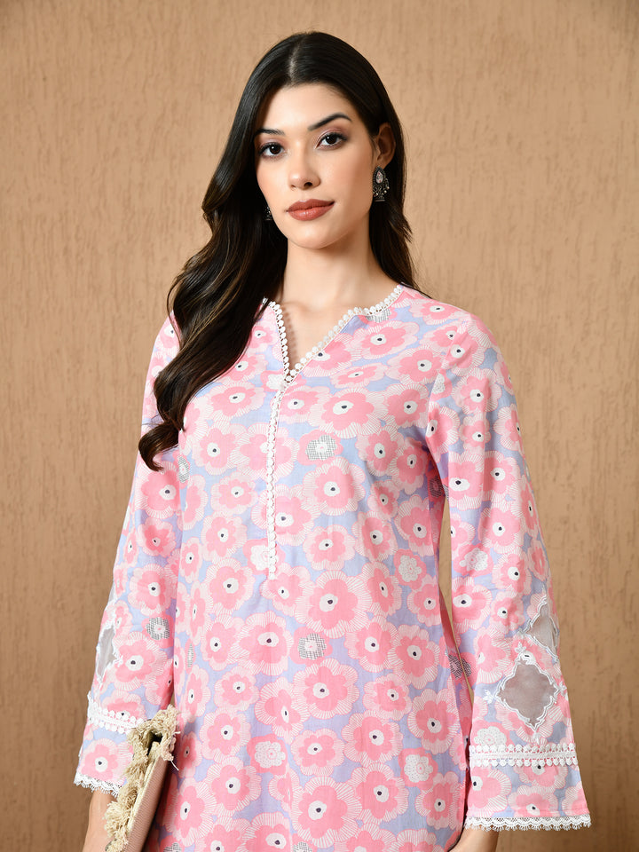 Paki Floral Printed Kurta Set (Pink)