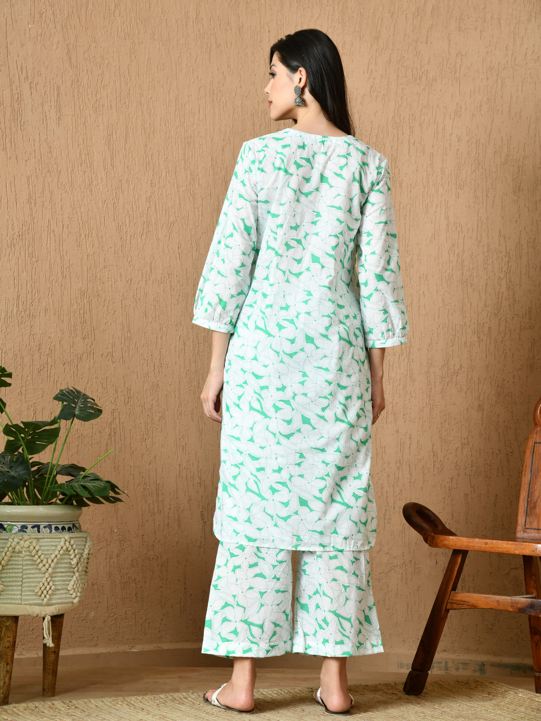 Grace Straight Fit Printed Cotton Kurta with Straight Pant