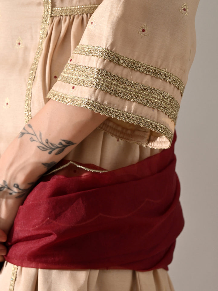 Aarvi Ethnic Chanderi Kurta Set (Beige)