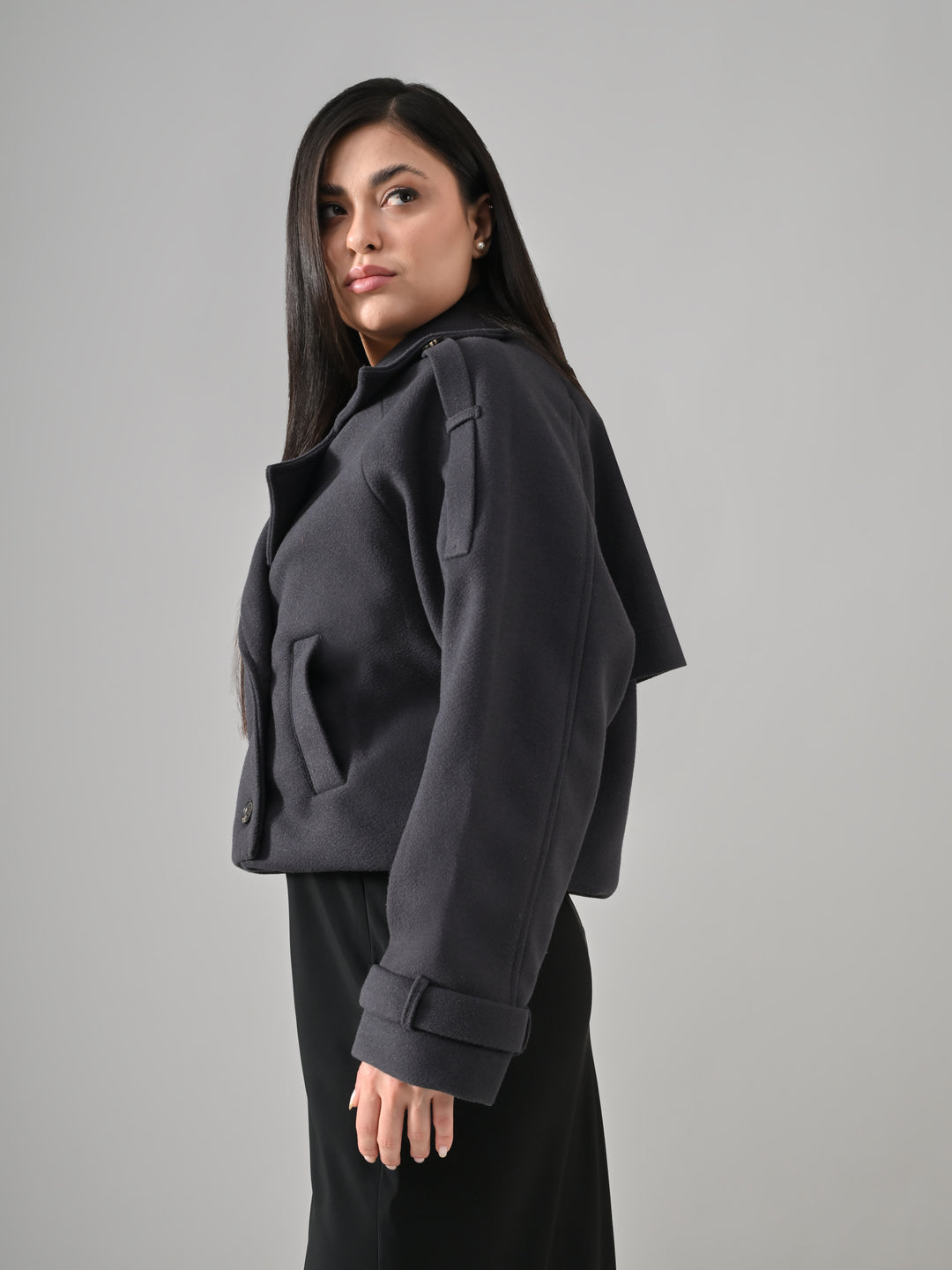 Vera – Charcoal Grey Double-Breasted Crop Blazer