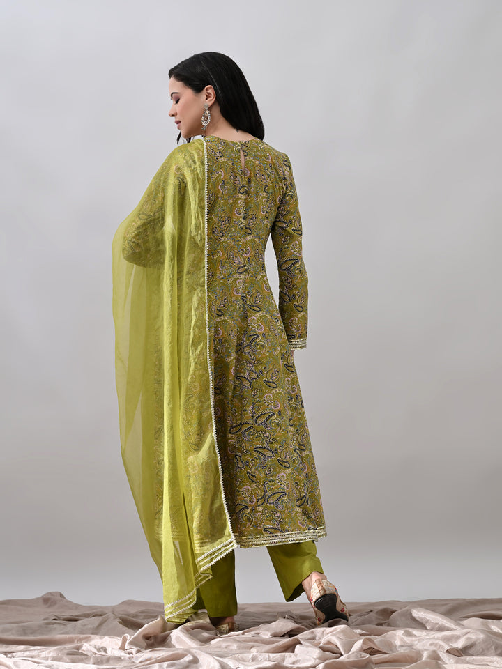 Draya Cambric Kurta Set in (Lime)