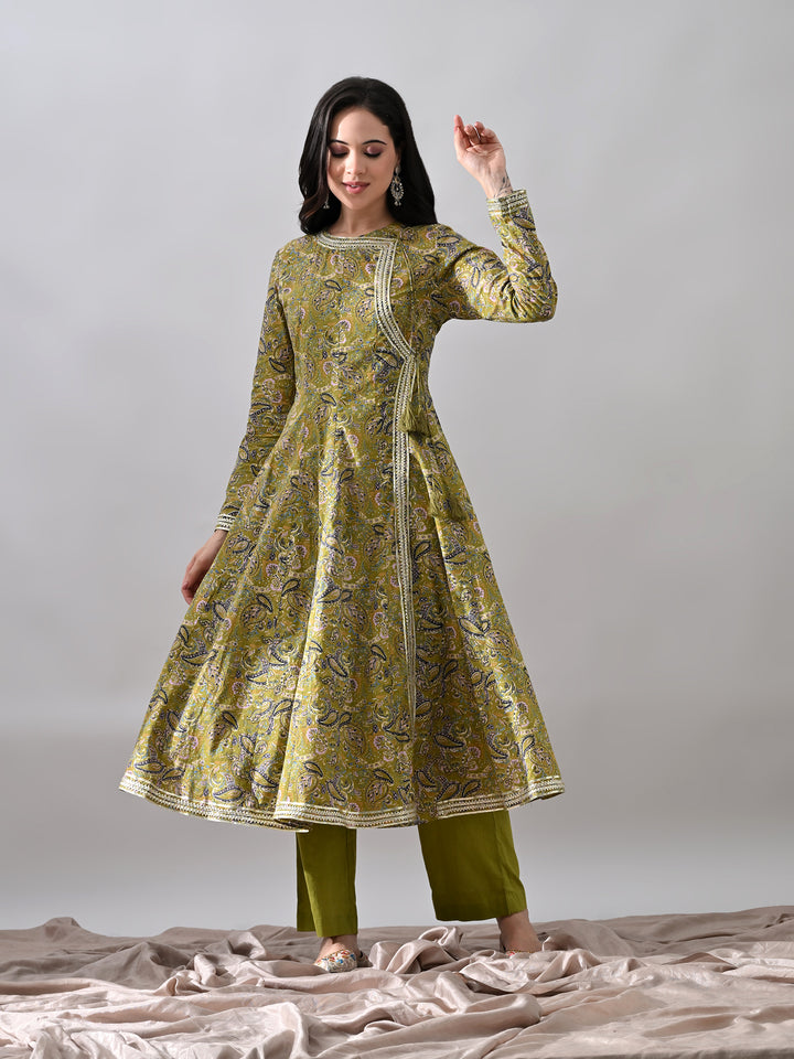 Draya Cambric Kurta Set in (Lime)